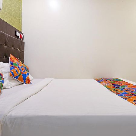 Hotel Aksa Powai Bombay Esterno foto