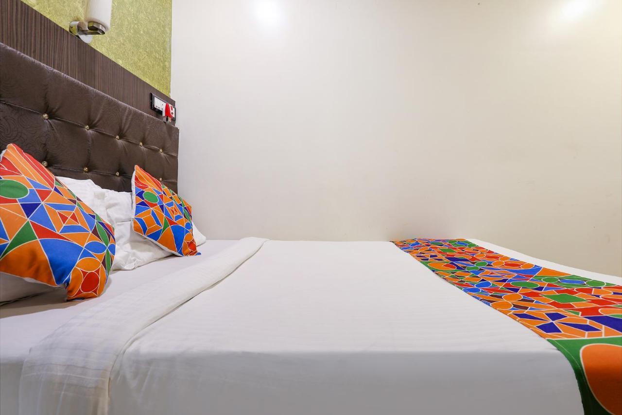 Hotel Aksa Powai Bombay Esterno foto