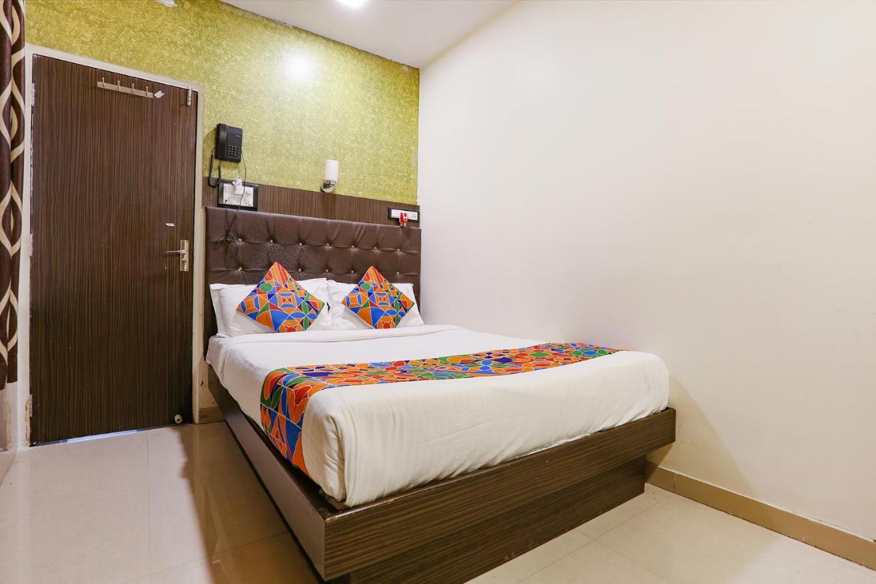 Hotel Aksa Powai Bombay Esterno foto