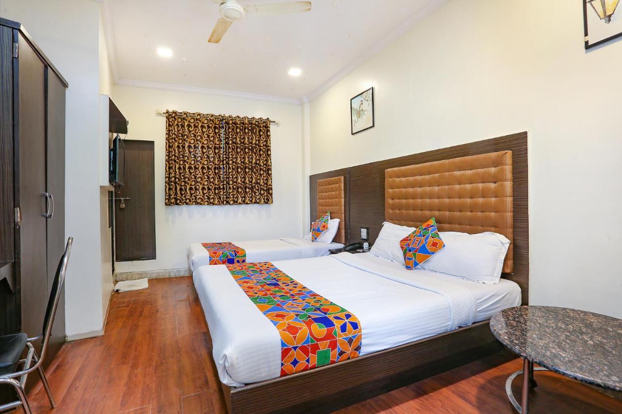 Hotel Aksa Powai Bombay Esterno foto
