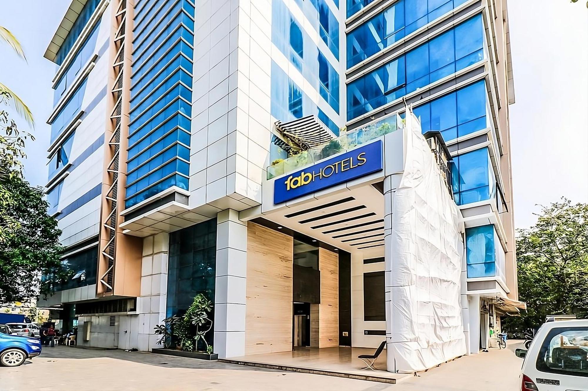 Hotel Aksa Powai Bombay Esterno foto